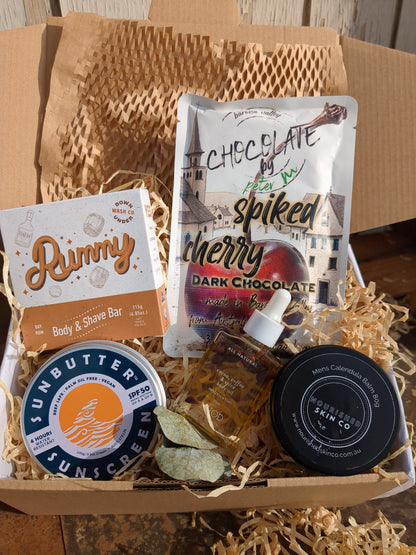 Essentials MEN's Hamper Gift Box